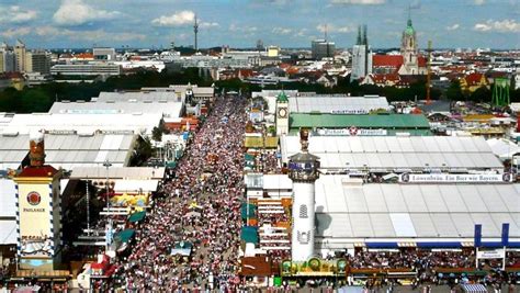 Oktoberfest v Münchnu