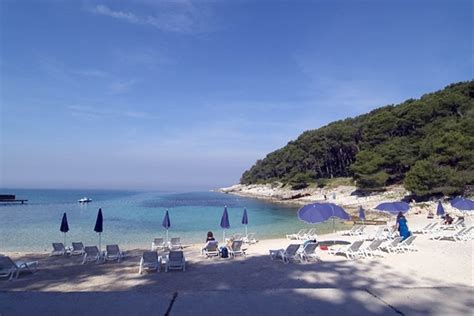 Otok Mali Lošinj s plažo