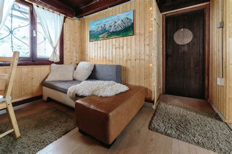 Unutrašnjost renovirane koče na Velikoj planini