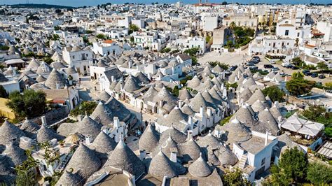 Panorama Alberobella s pogleda na trulli hiše