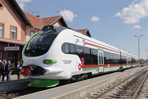 Starodobni vlak na Parenzani