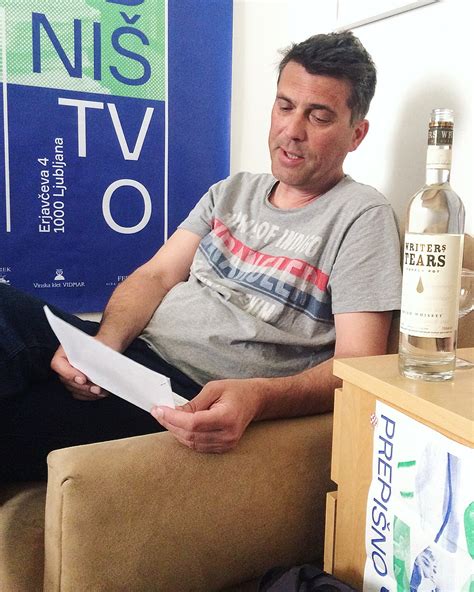 Mohor Hudej na predstavitvi knjige