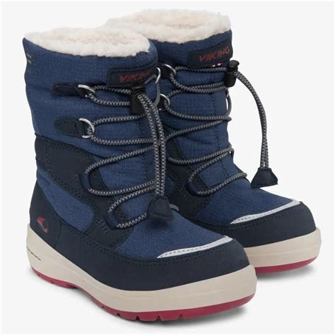 Zimski škornji z debelo podlogo in vodoodpornim zgornjim delom