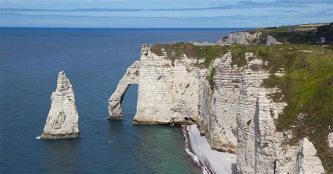 Klif Falaise d'Aval v Étretatu