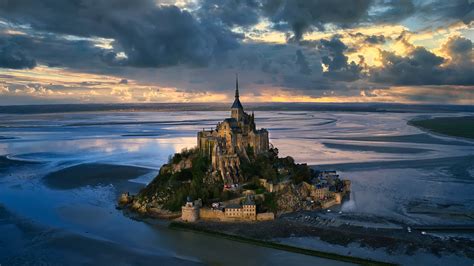 Mont Saint-Michel med plimo