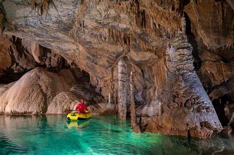 Diagram geološkega procesa nastajanja kraške jame