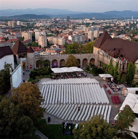 Notranjost kluba na Ljubljanskem gradu