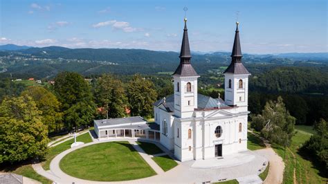 Cerkev Matere božje na vrhu Šmarne gore
