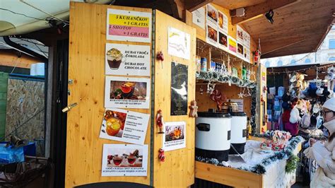 Praznične stojnice s kulinarično ponudbo