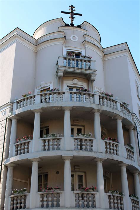 Plečnikova zvonika cerkve sv. Štefana v Ribnici