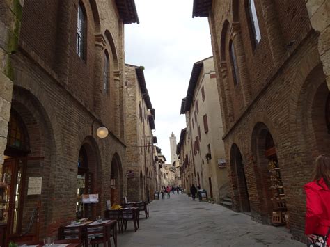 Srednjeveško mestece San Gimignano s stolpi