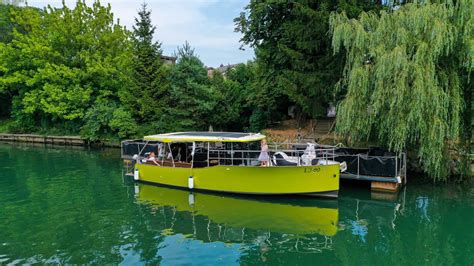 Turistična ladjica na reki Yellow Water z opazovanjem ptic.