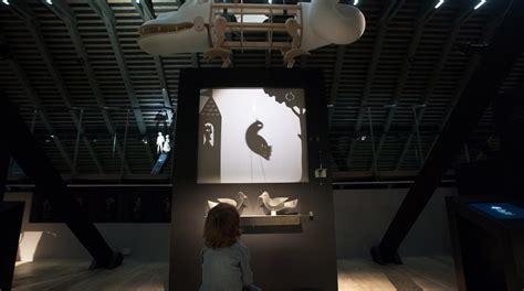 Notranjost muzeja z naravno svetlobo