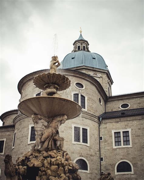 Spomenik Wolfgangu Amadeusu Mozartu na pokopališču St. Marx