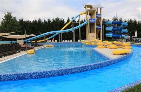 Slika Poletne Termalne Riviere s tobogani in bazeni