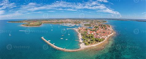 Panorama mesta Novigrad