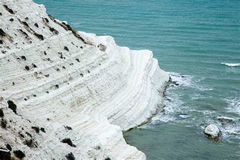 Diagram, ki prikazuje geološko sestavo apnenčaste kamnine Scala dei Turchi.