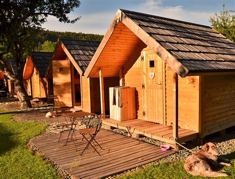Glamping hišica ob reki Kolpi