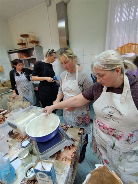 delavnica izdelovanja domačega kruha na kmetiji La Ferula