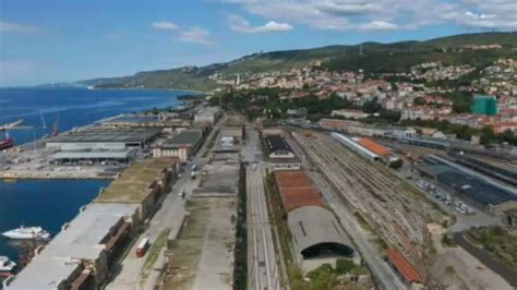 Pristanišče Bryggen v}\nBergnu