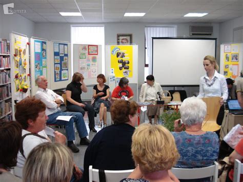 Etnografski eksponati v Narodni in študijski knjižnici Trst