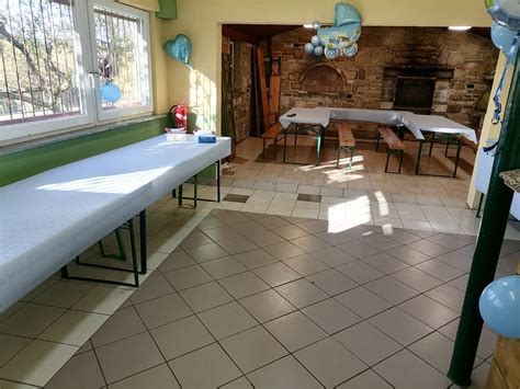 Notranjost Lovske koče Gams