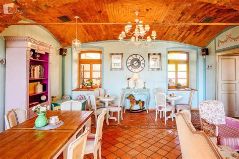 Notranjost secesijske kavarne