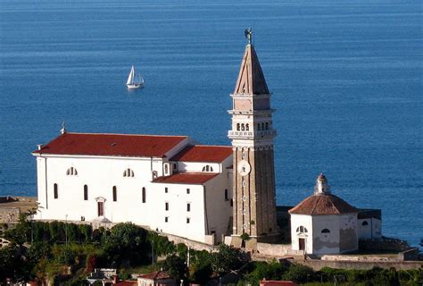 Pogled na stolno cerkev svetega Jurija v Piranu