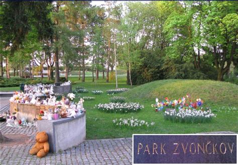 Simbolični park Zvončkov na pokopališču