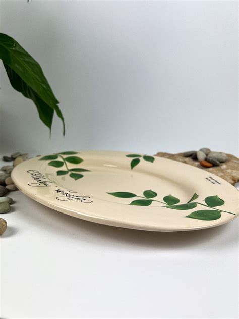 Slika, ki prikazuje različne profile pnevmatik (visok, srednji, nizek) in njihov vpliv na udobje in športnost.