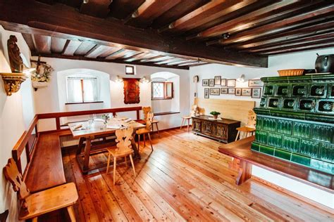 Notranjost prijetne, tradicionalne slovenske gostilne