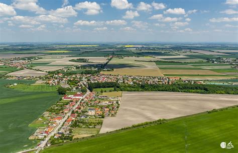 Dunajska panorama z Donavskim stolpom